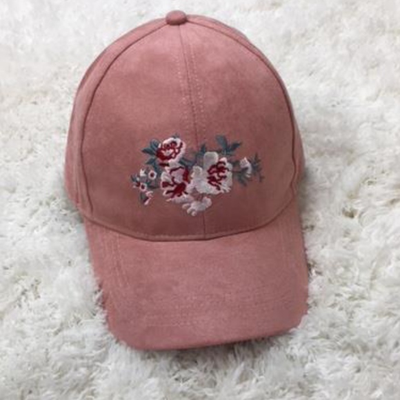 David and Young Accessories - NWOT Rose Pink Suede-like Flower Baseball Cap